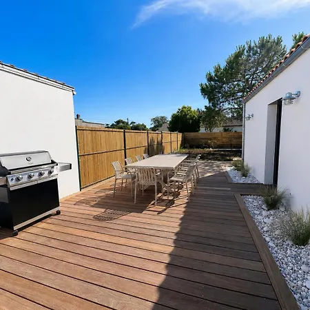 Holiday home Cap Io - & Billard - 700 M *